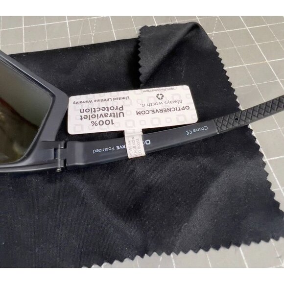 Optic Nerve Stone Cat Matte Crystal Gray Sunglasses W/Polarized Lens 22742 - Picture 5 of 7